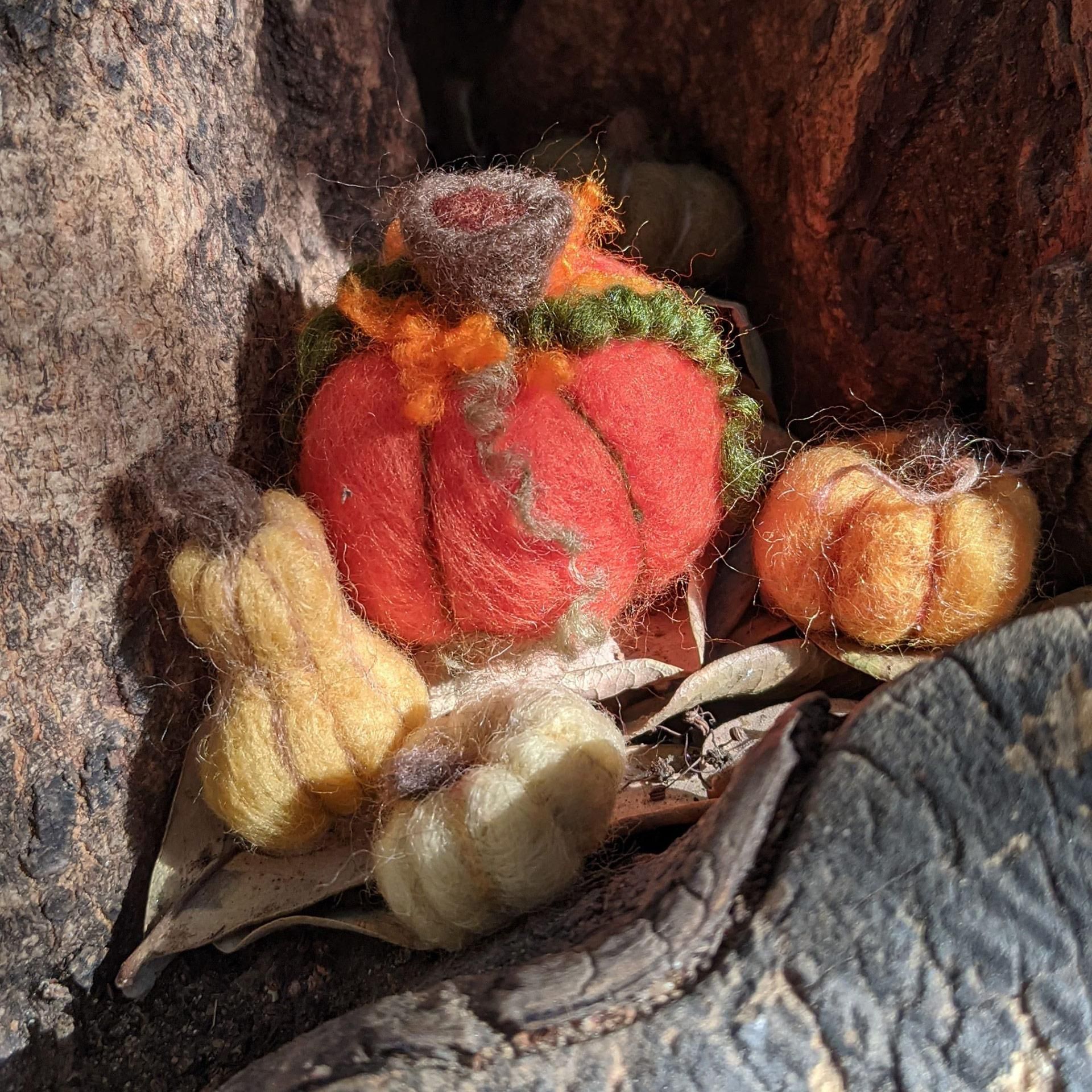 How to Needle Felt a Curly Stem Pumpkin