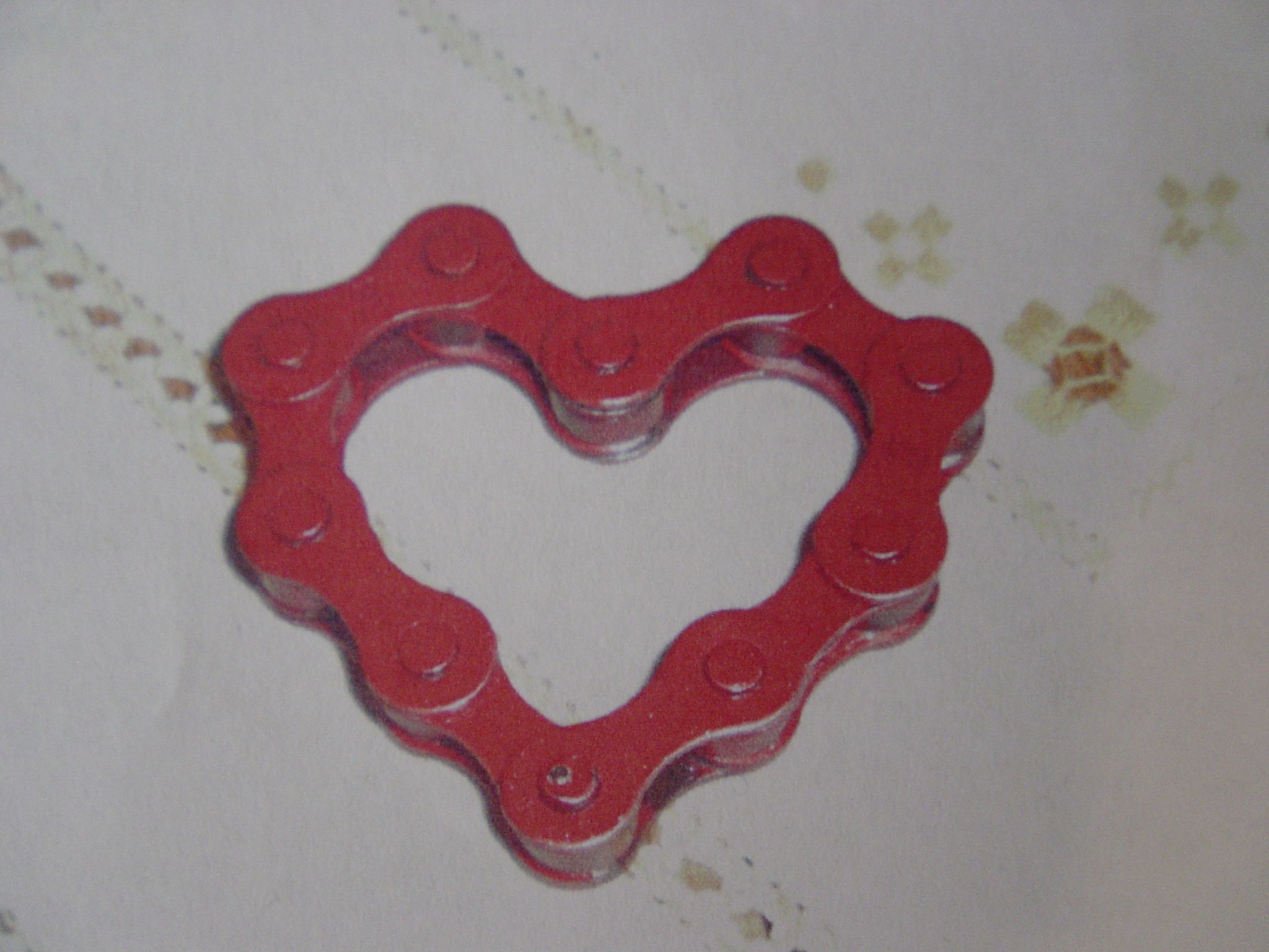 How to Make a Valentine Out of Bicycle Chain