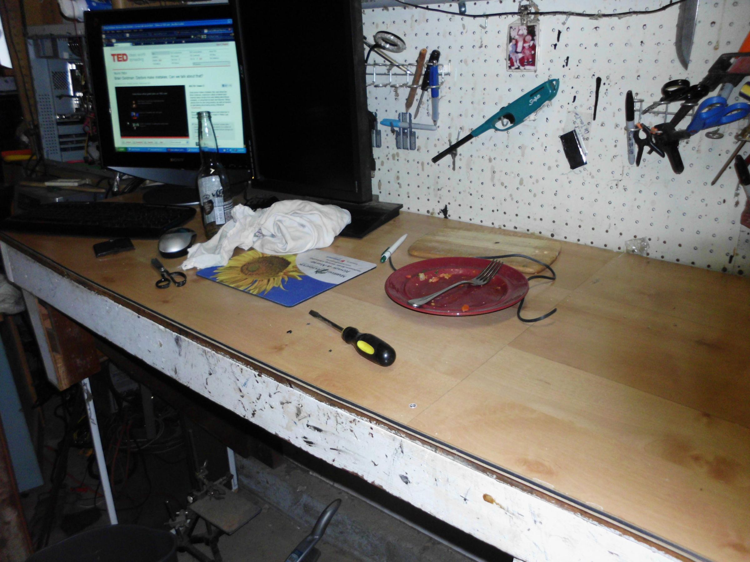 using wood laminate flooring for a work bench top