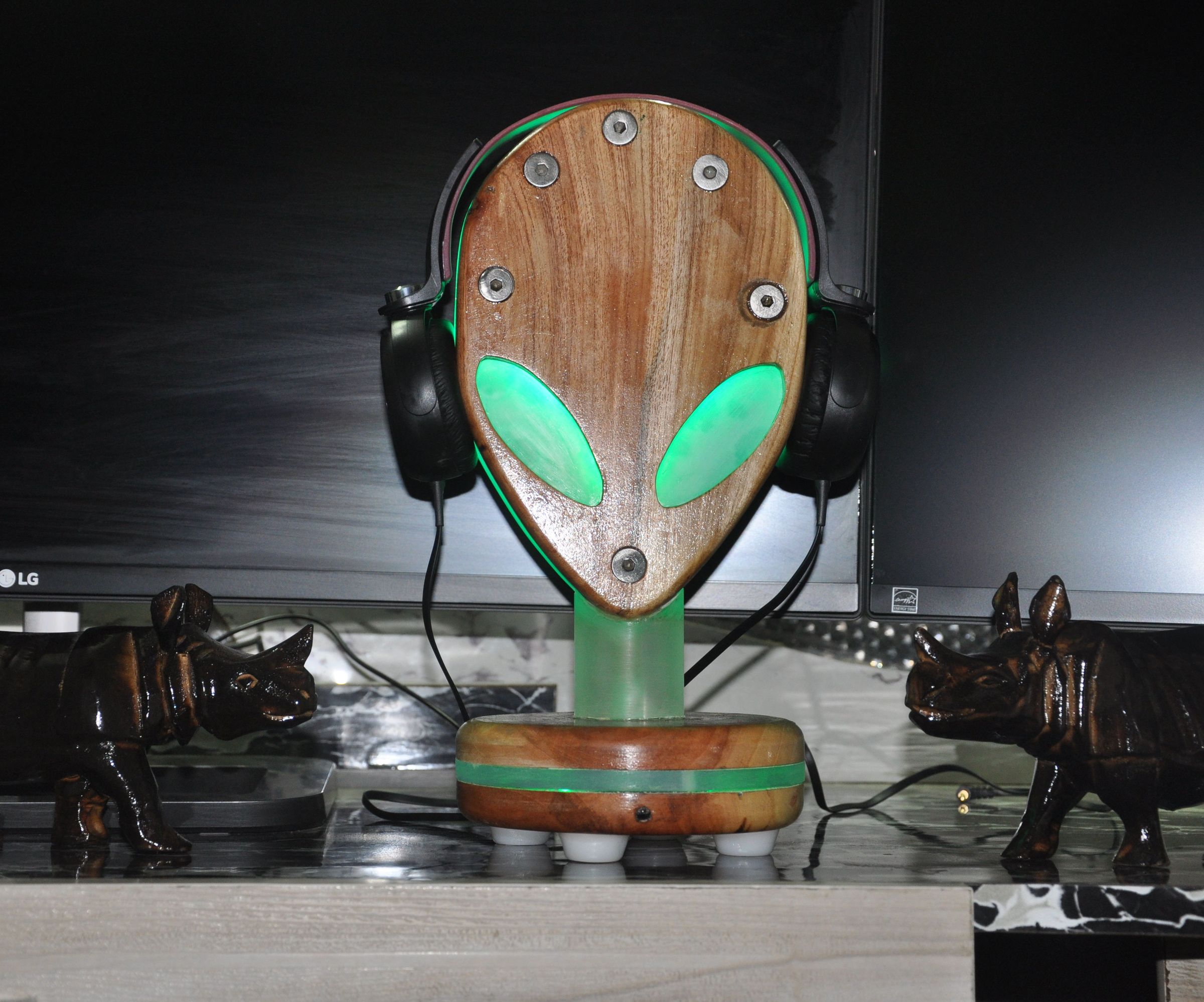 Head Phone Stand Build