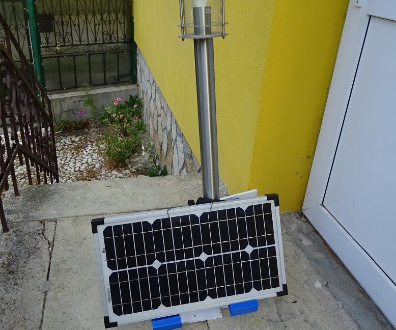 PV Solar Tracker With ESP8266