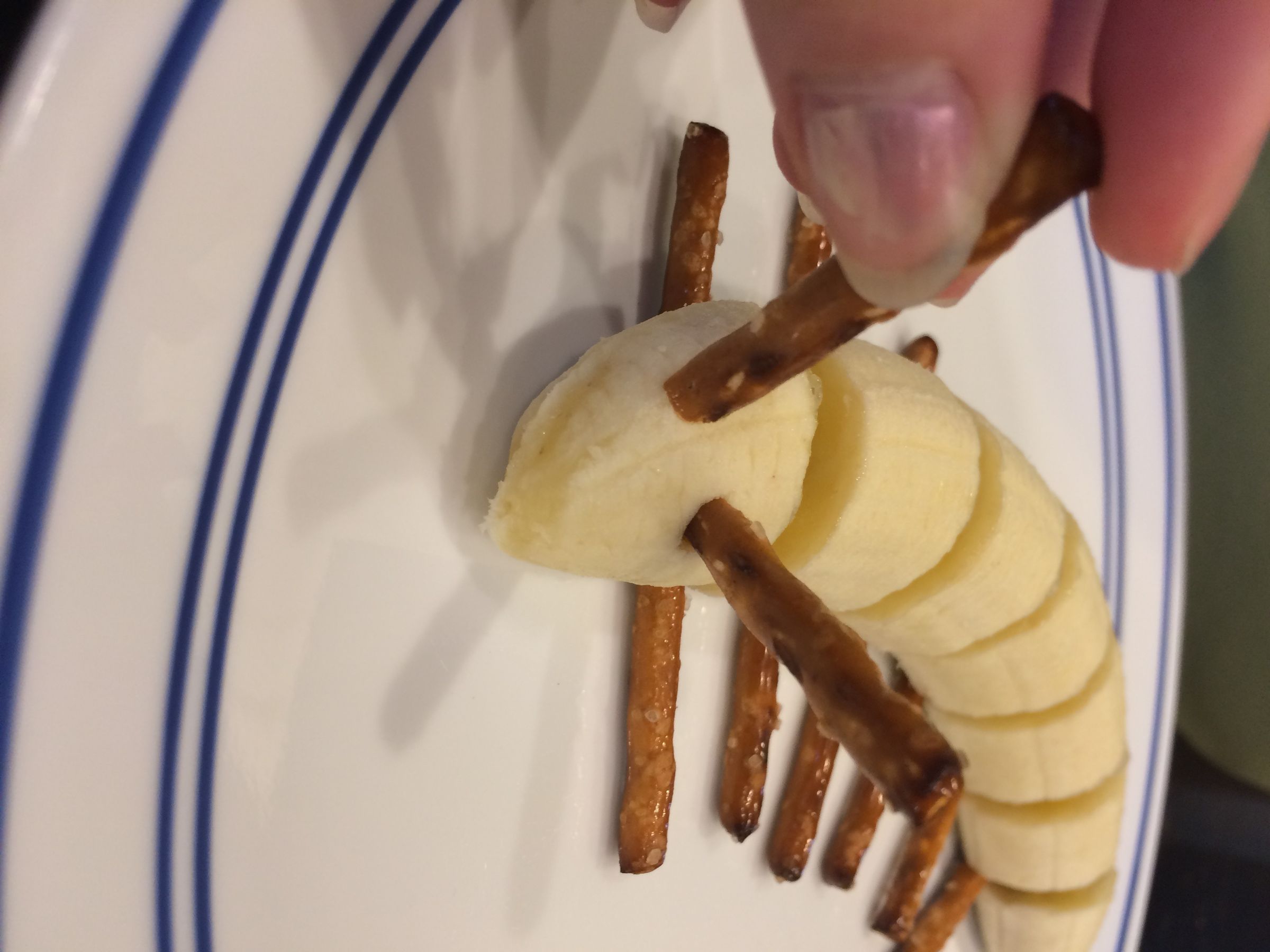 DIY BANANA CATERPILLARS (HEALTHY KIDS SNACK) : 5 Steps (with Pictures) -  Instructables