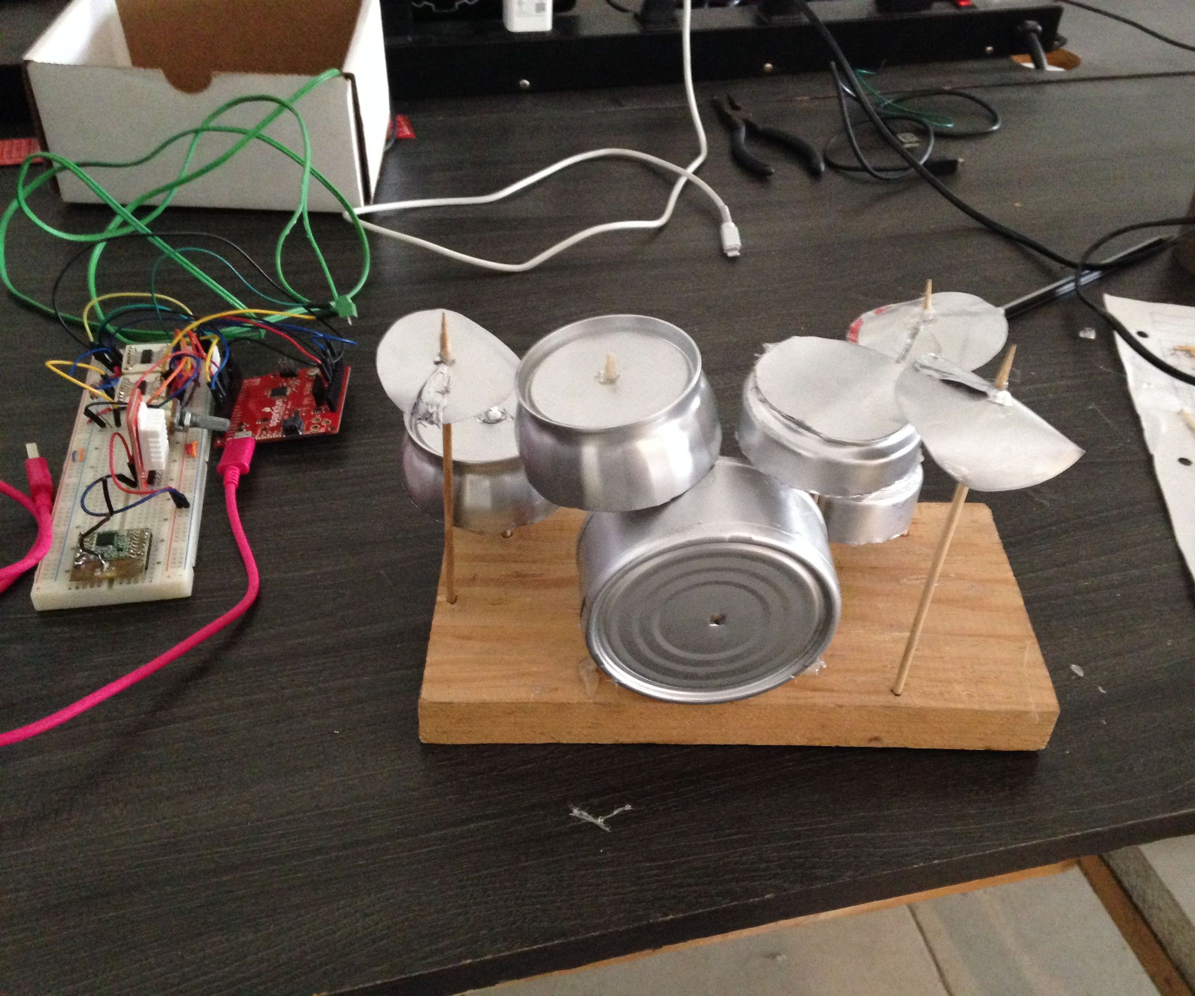 Basuteria Con Meow Meow