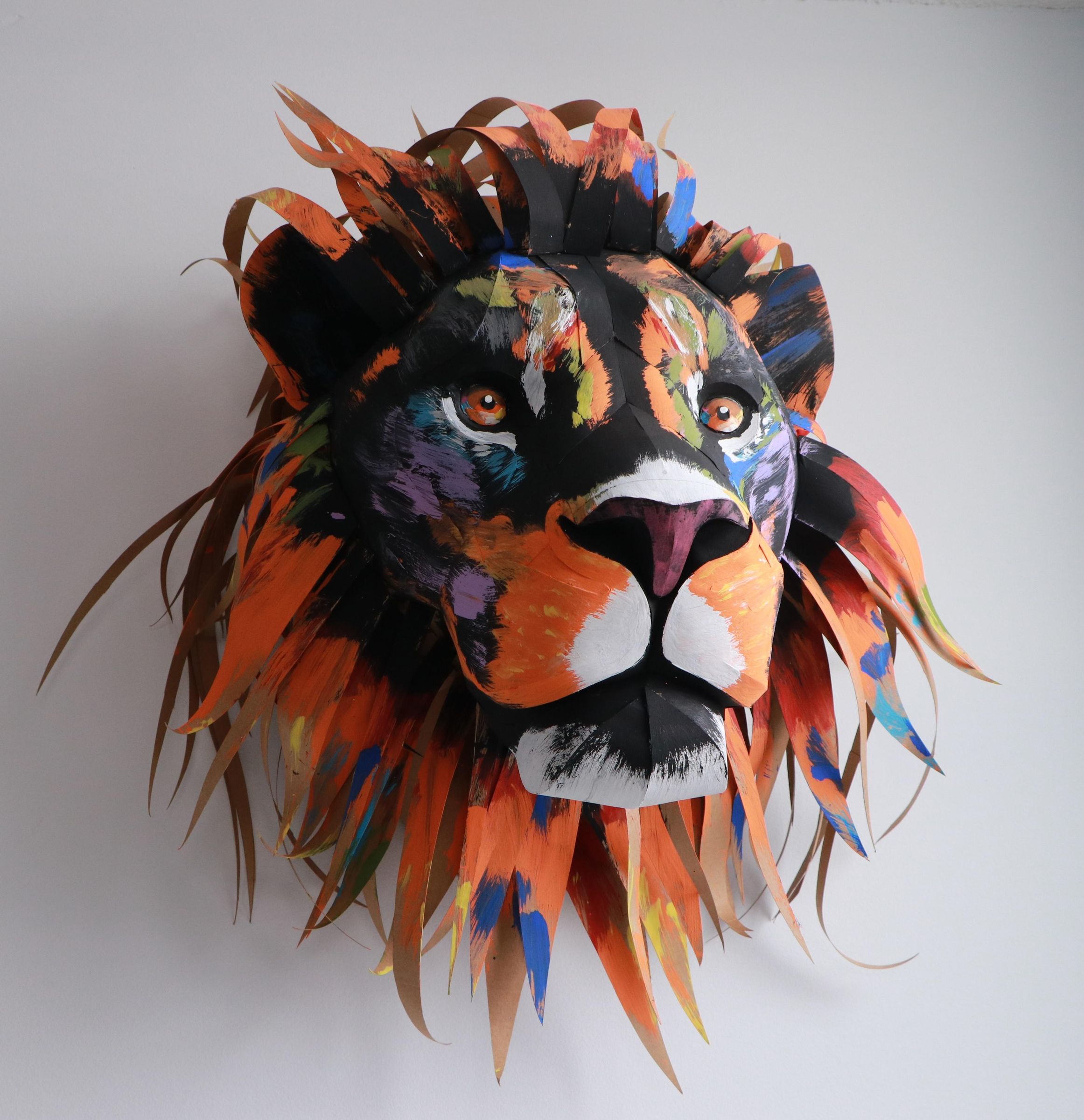 Vibrant 3D Wall Art: the Lion's Head – a Modern Craft, Made From Cardboard With Easy Painting