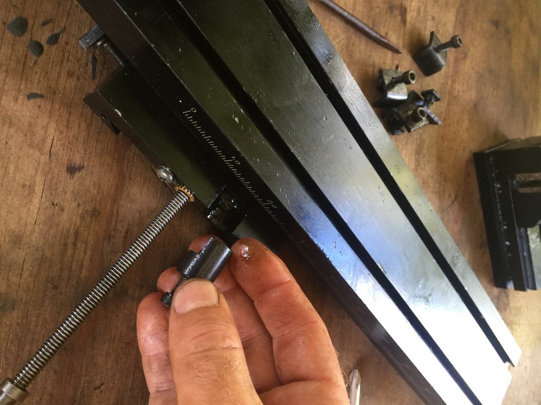 Remove More Parts and Continue to Disassemble the Carriage