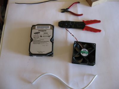 How to Make a ECO Desktop Fan From Old Computer Parts : 4 Steps ...