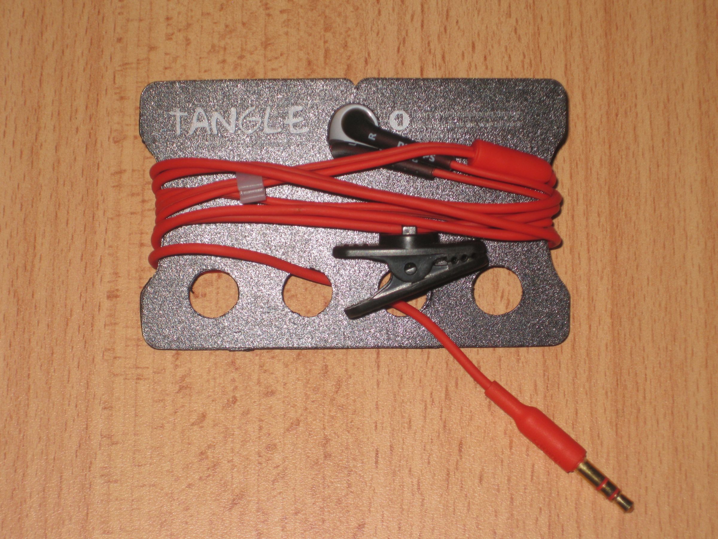 Tangle Prevent Your Earphones From Getting Tangled Ever!! 5 Steps