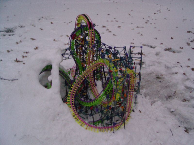 Lempomo Cliff Knex Roller Coaster