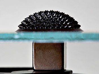 DIY Free Ferrofluid (low-quality)