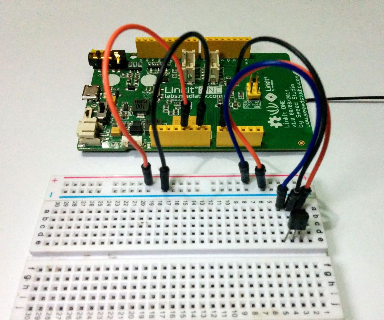 LinkIt One - Blynk - Temperature Guage