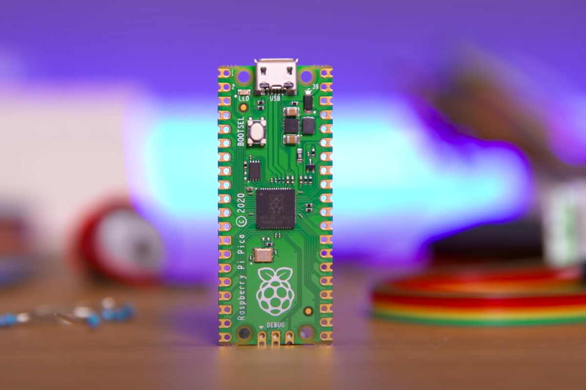 Rickroll People With a Raspberry Pi Pico!