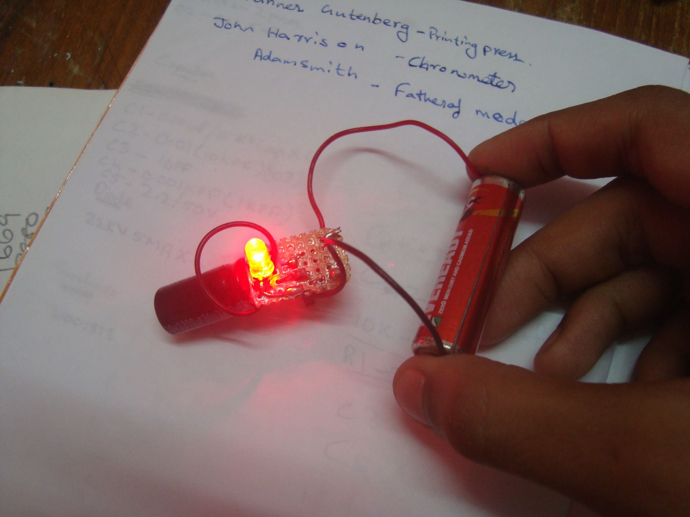 HOW TO MAKE a JOULE THEIF (CAPACITOR CHARGER) 4 Steps Instructables