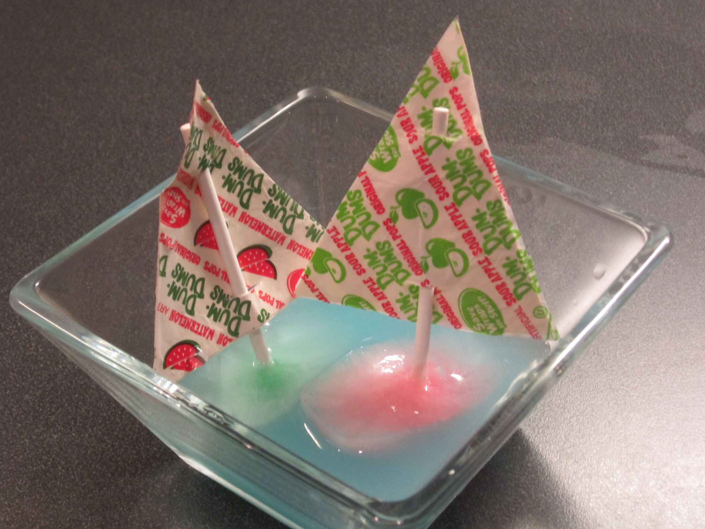 Summer Crafts for Kids: Ice Cube Boats with Dum Dums Sails