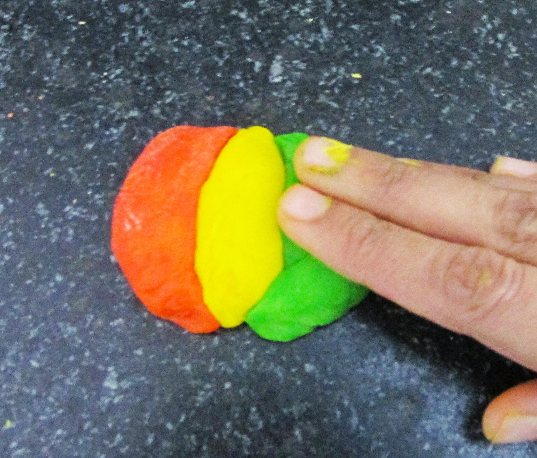 Regenbogen Momos - Anleitung.me
