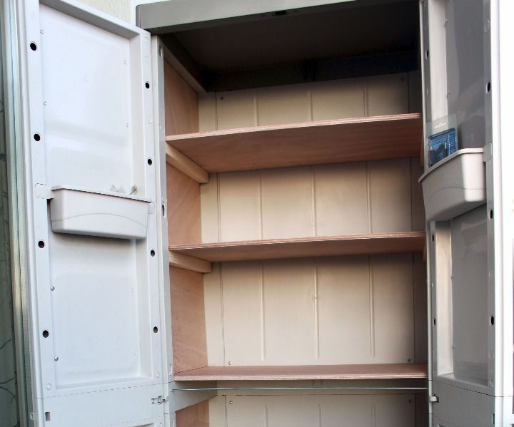 Plastic cabinet Re-Make