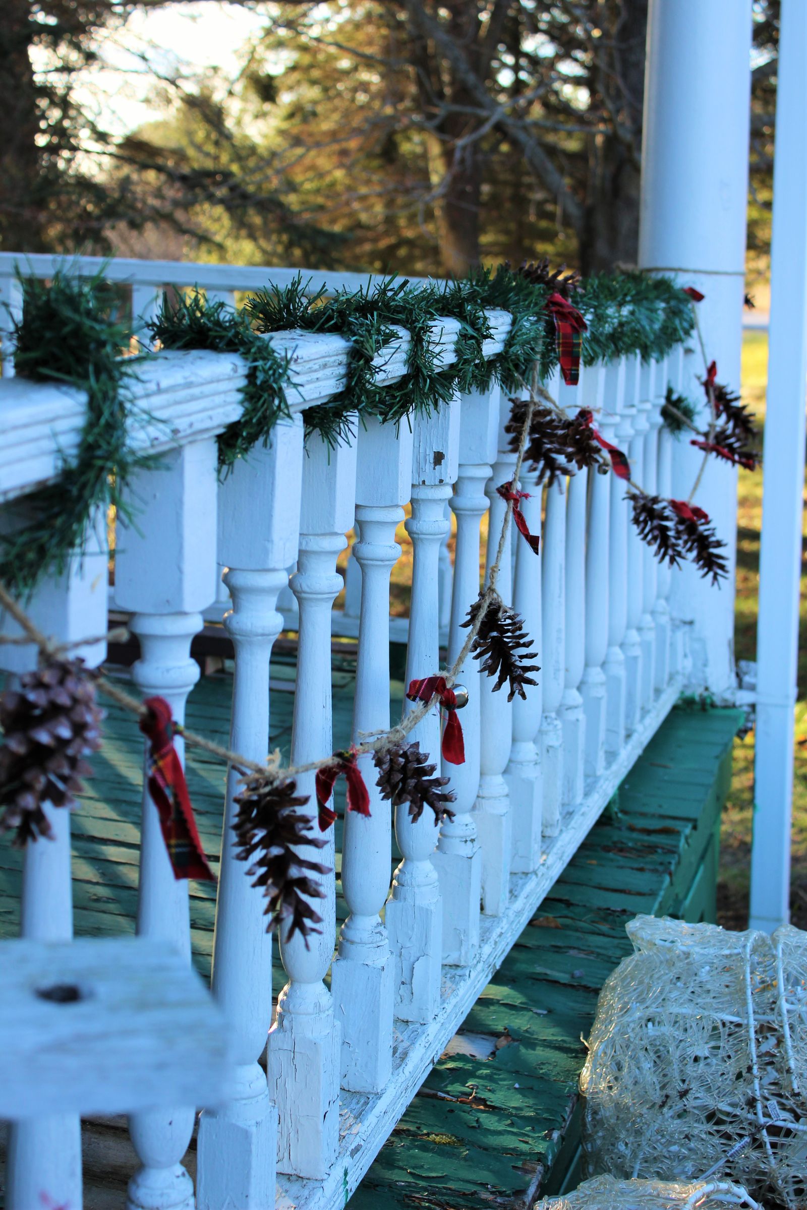 Pinecone Garland 