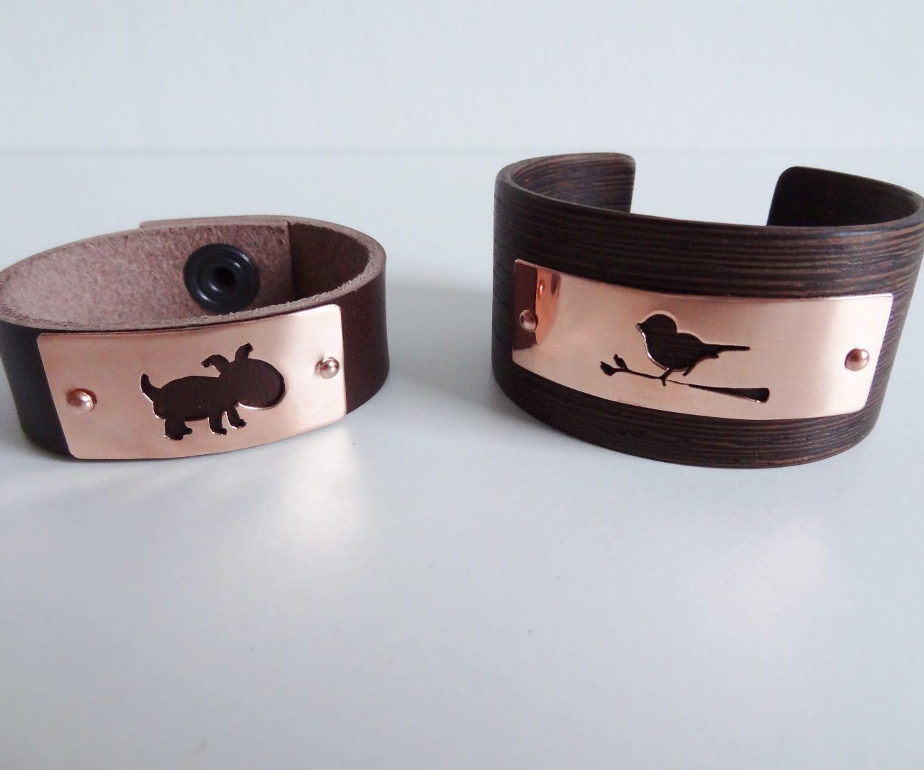Bracelet With Copper Plate in Wood or in Leather