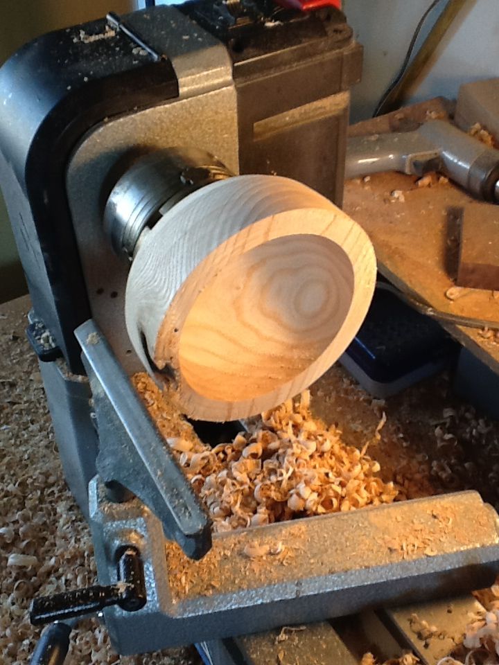 Make a Bowl Out of a Log Part 1