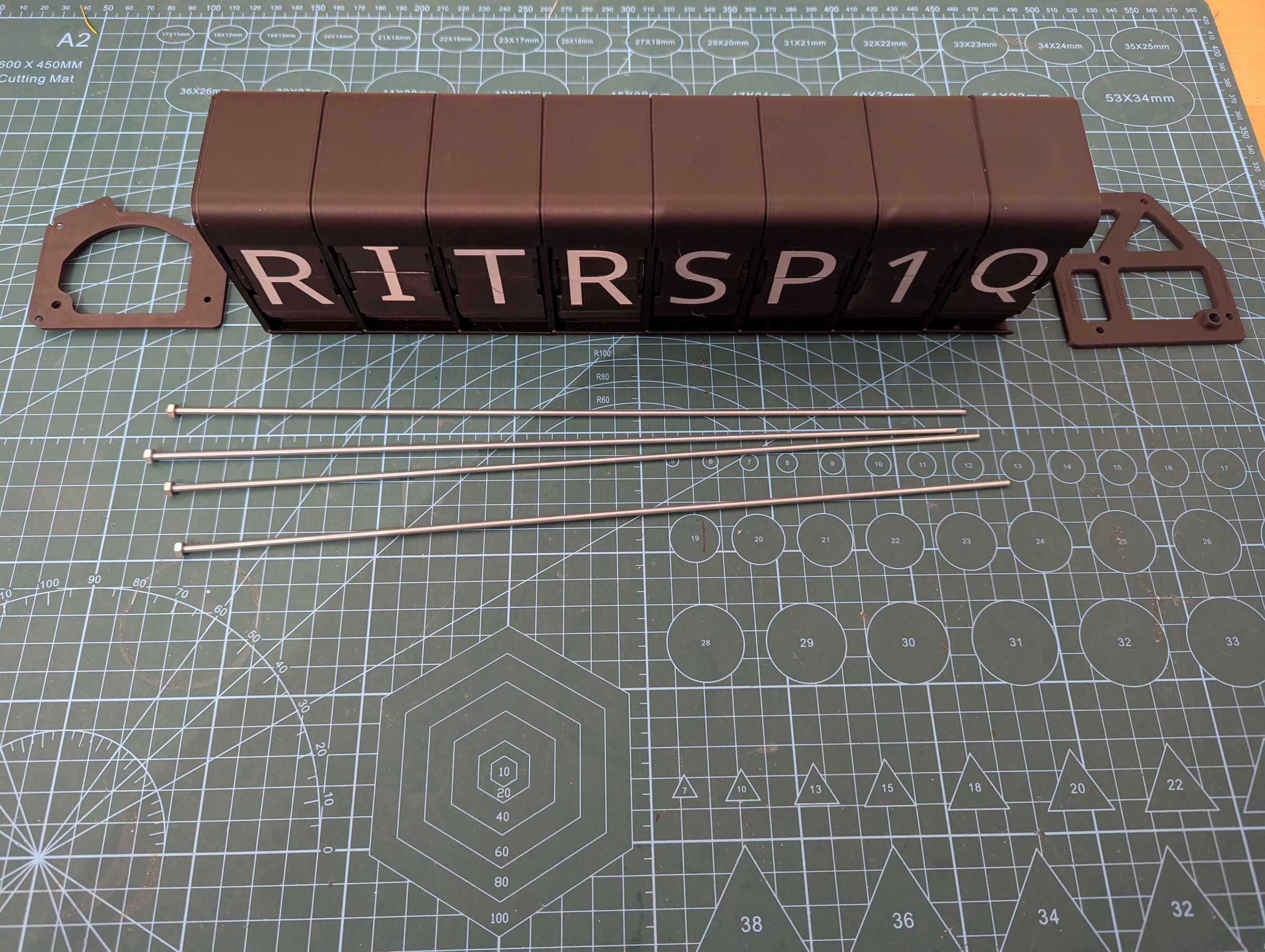 Split Flap Display - (3D Printed, Modular, Compact & Enclosed, With Web ...