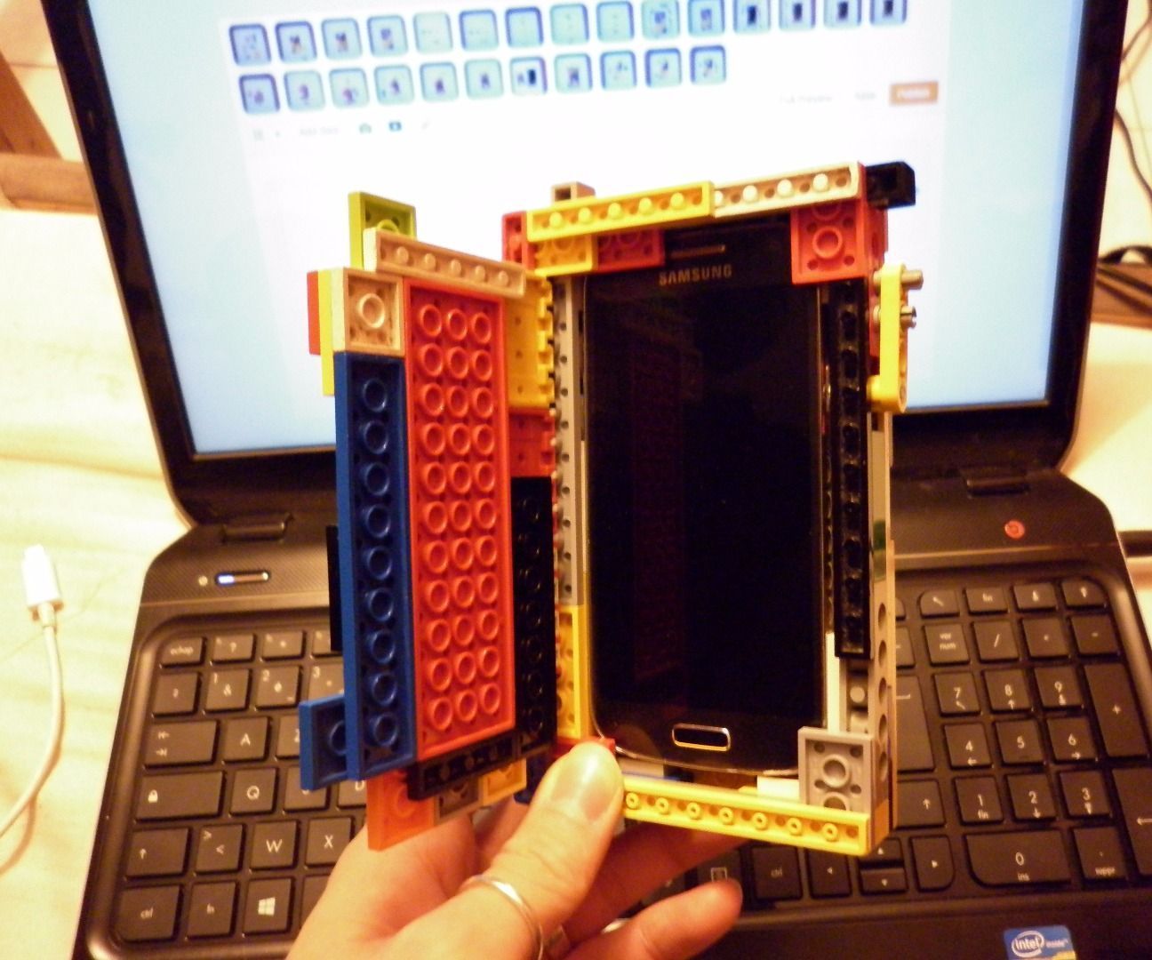 Samsung Galaxy S4-Mini: Lego Case