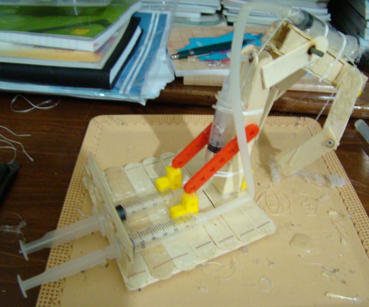 Simple Hydraulic Arm