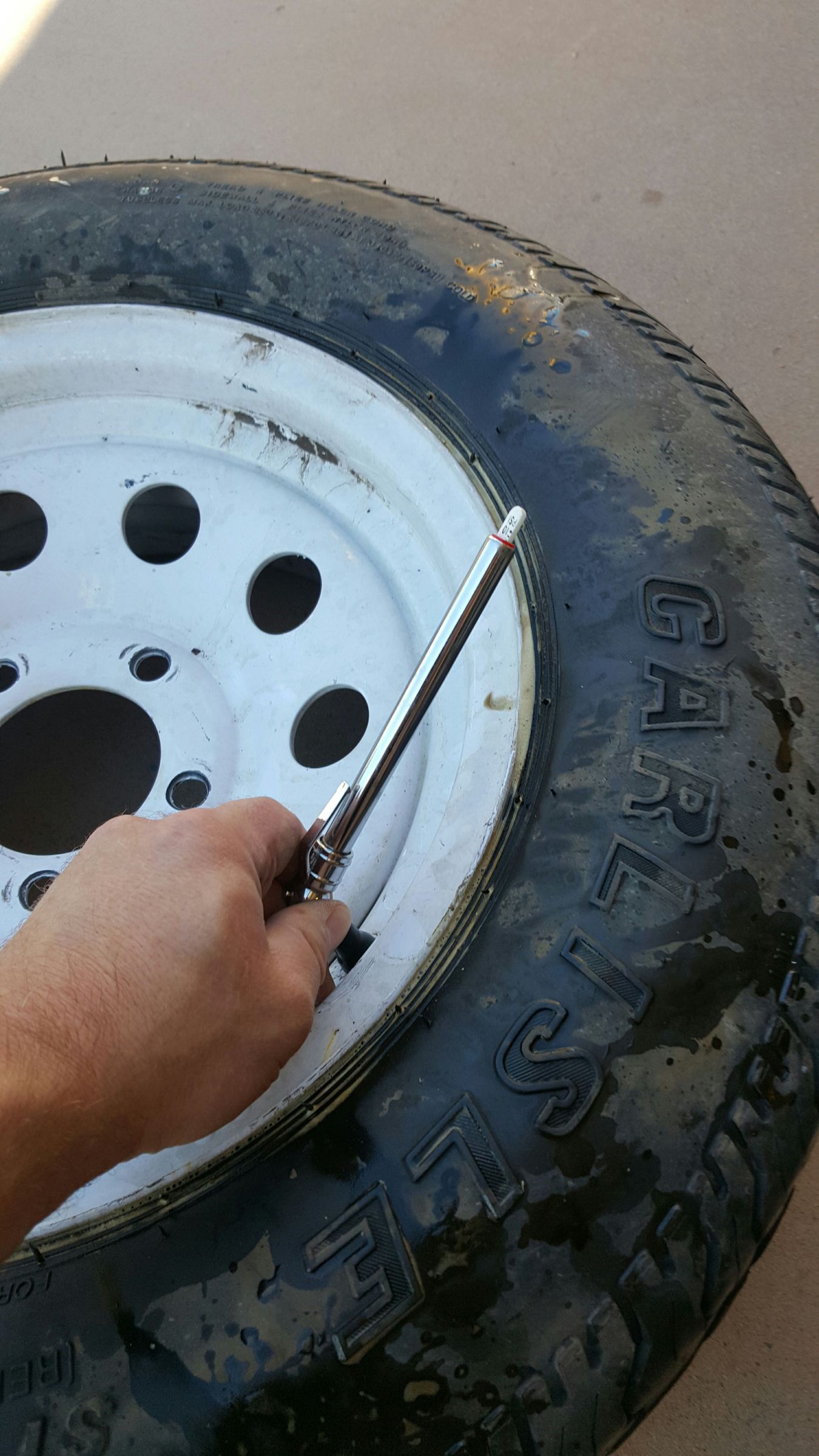 Change a Valve Stem in a Tubeless Tire. 9 Steps (with Pictures