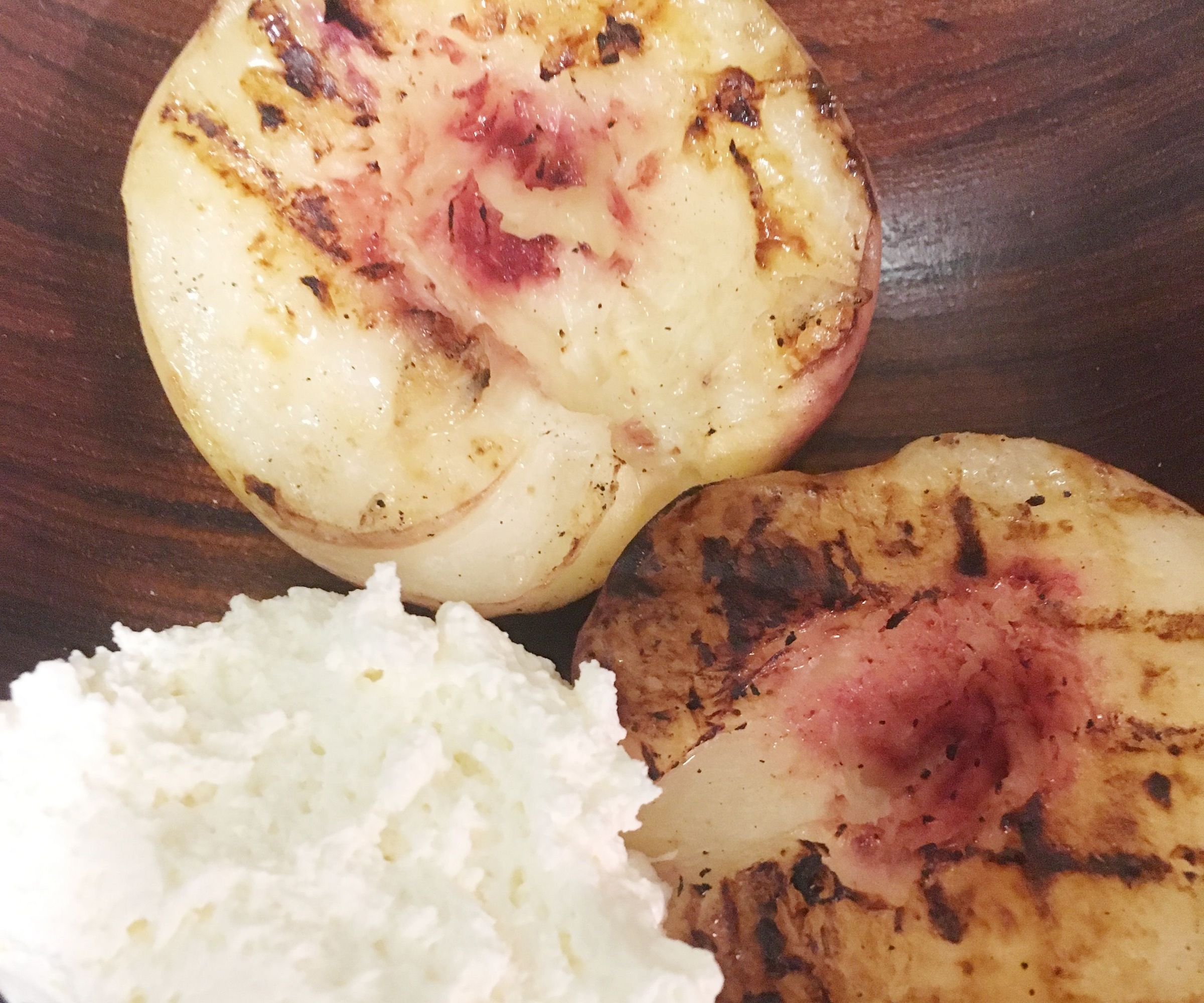 Delicious Grilled Peaches