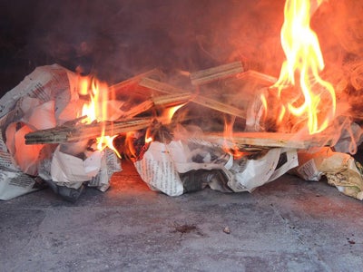 Cooking in a Wood Fired Oven 1 - Fire Control
