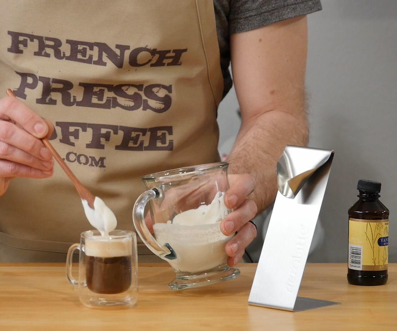 Delicious DIY Whipped Cream in 60 Seconds