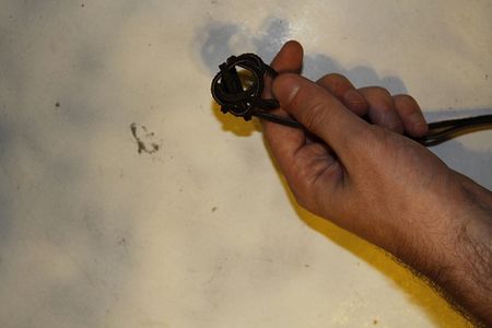 Magnetic Globe Knot