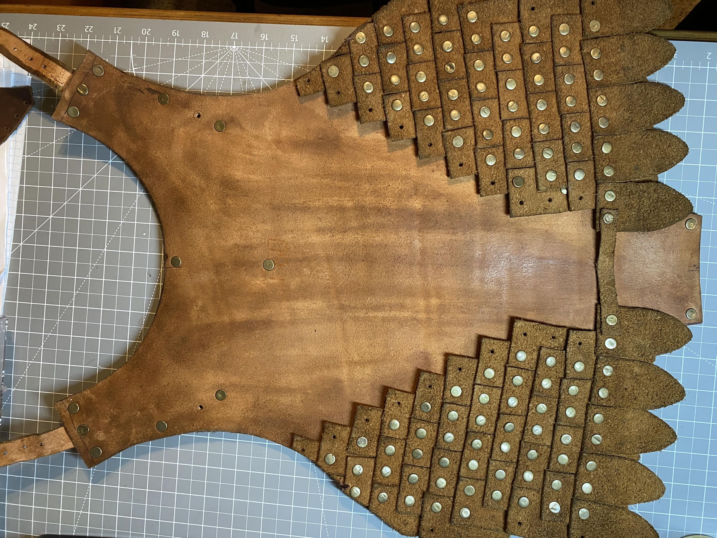Leather Scale Armor Cuirass : 6 Steps (with Pictures) - Instructables