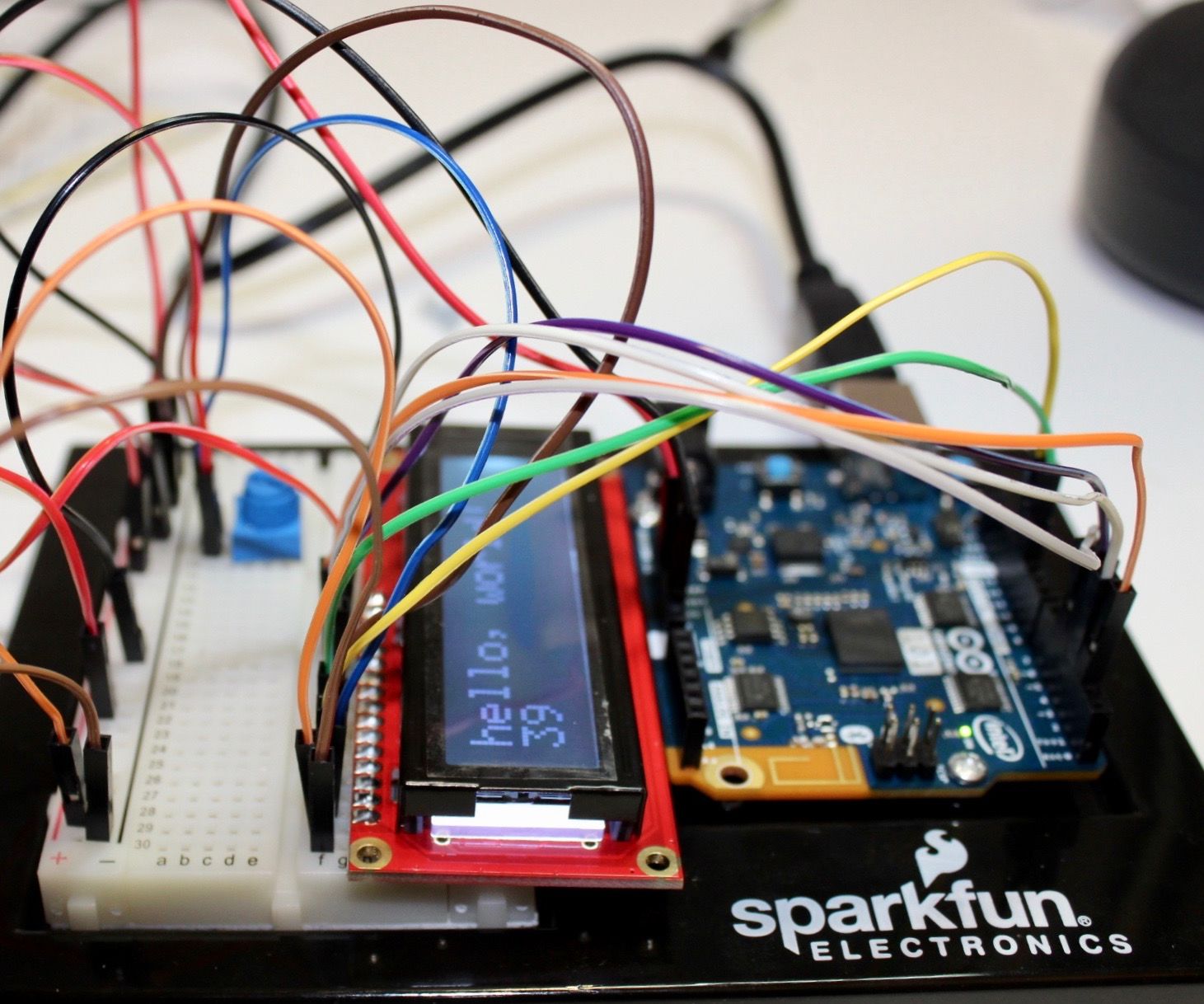 Using an LCD Screen With an Arduino 101 : 4 Steps (with Pictures ...