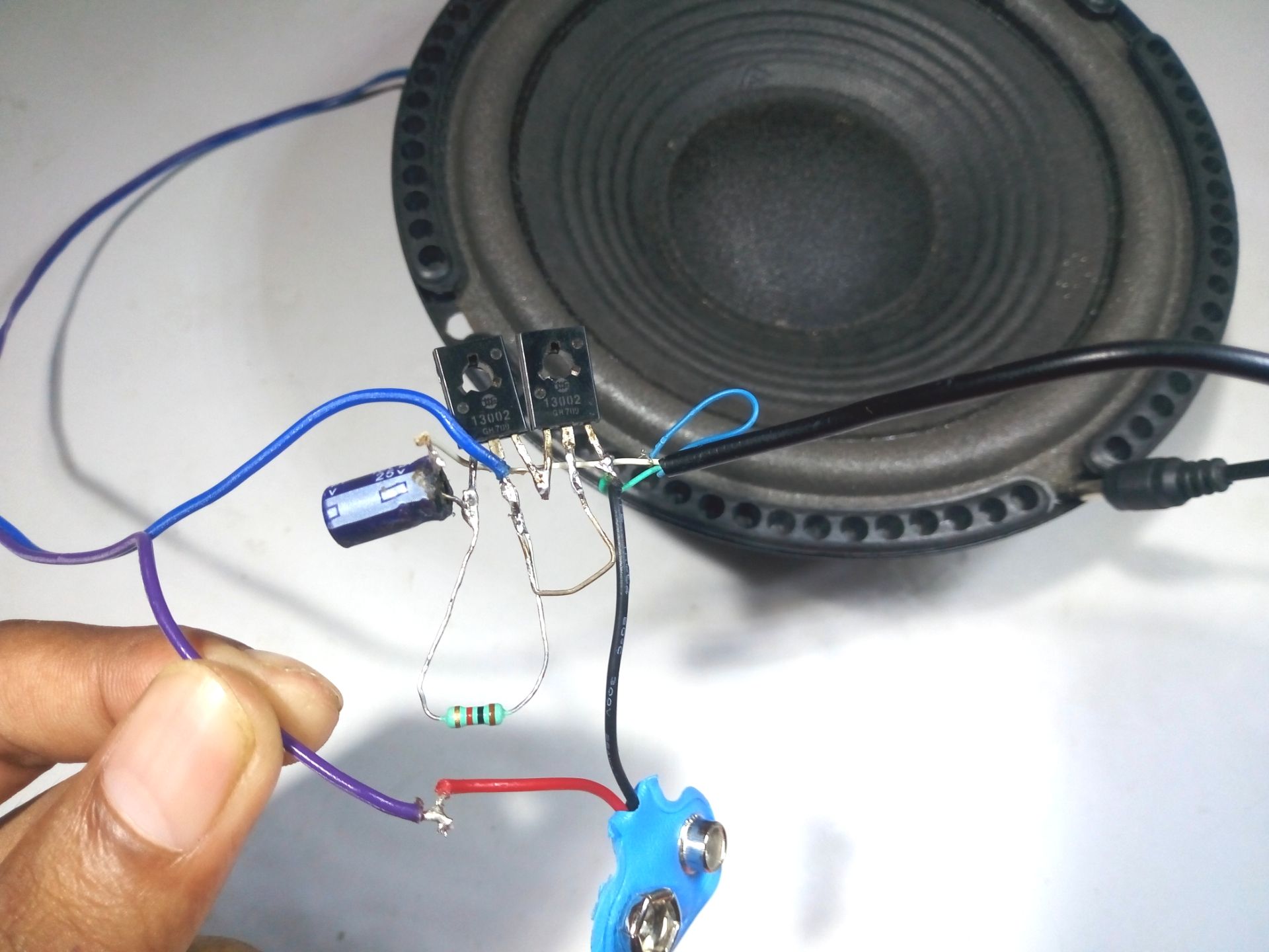 13002 Double Transistor Amplifier 9 Steps Instructables