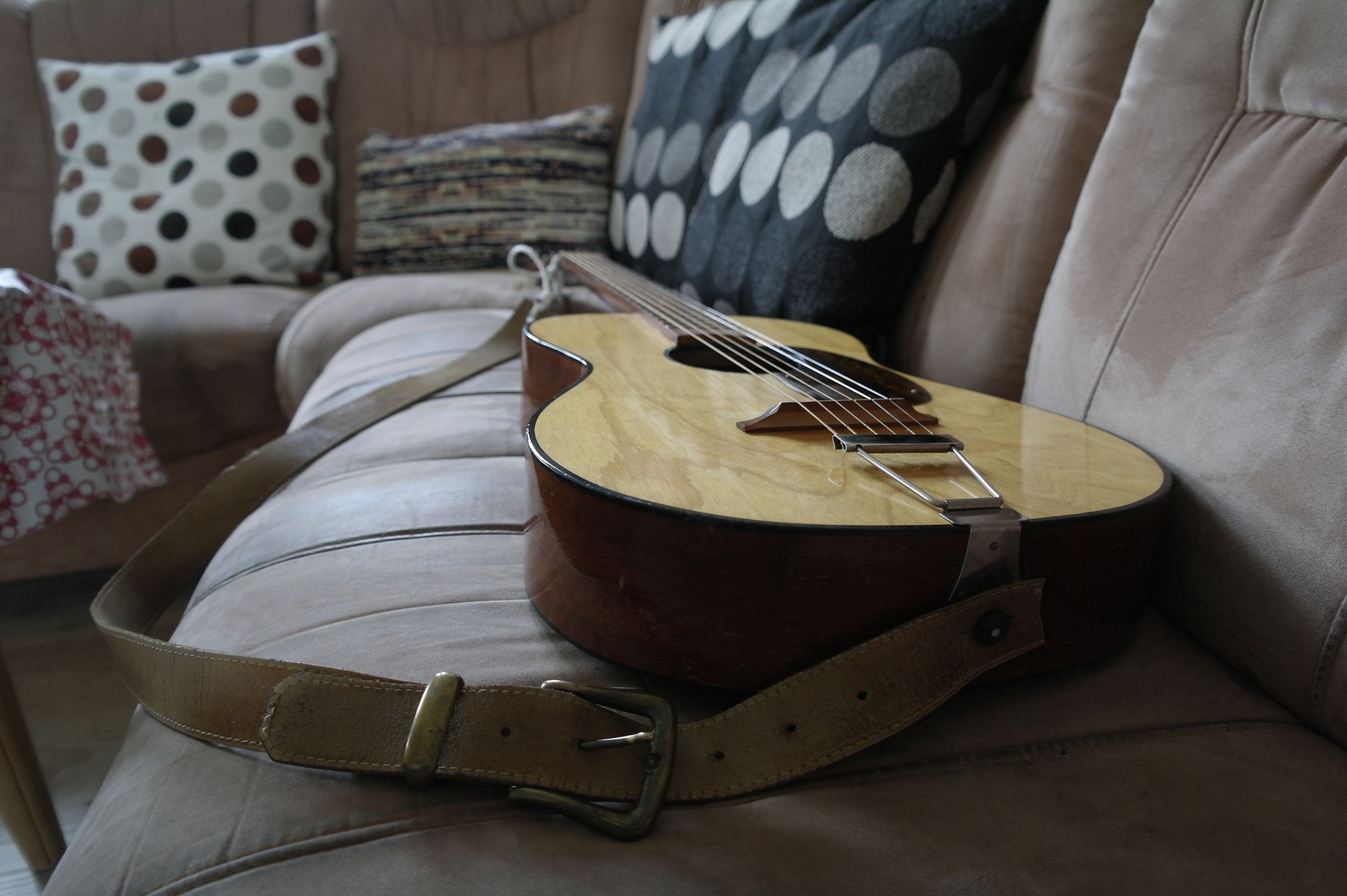 Belt Strap on Vintage guitar
