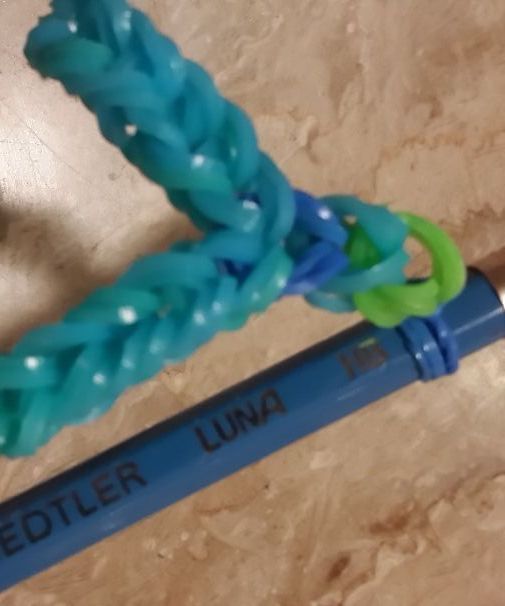 Hook Only-Rainbow Loom Pencil Hugger
