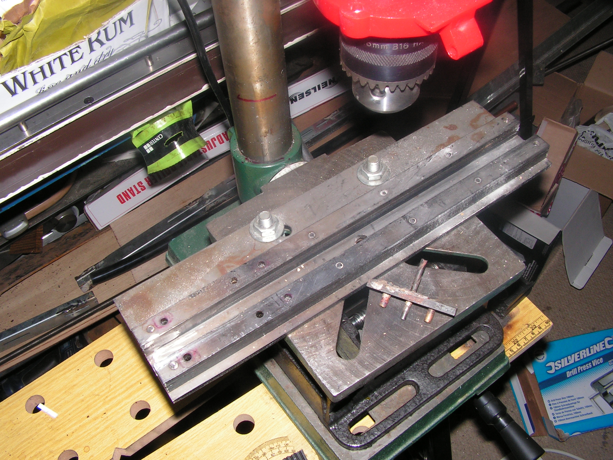 Home Built CNC Machine Part 1 - Supported Linear Rails : 7 Steps ...