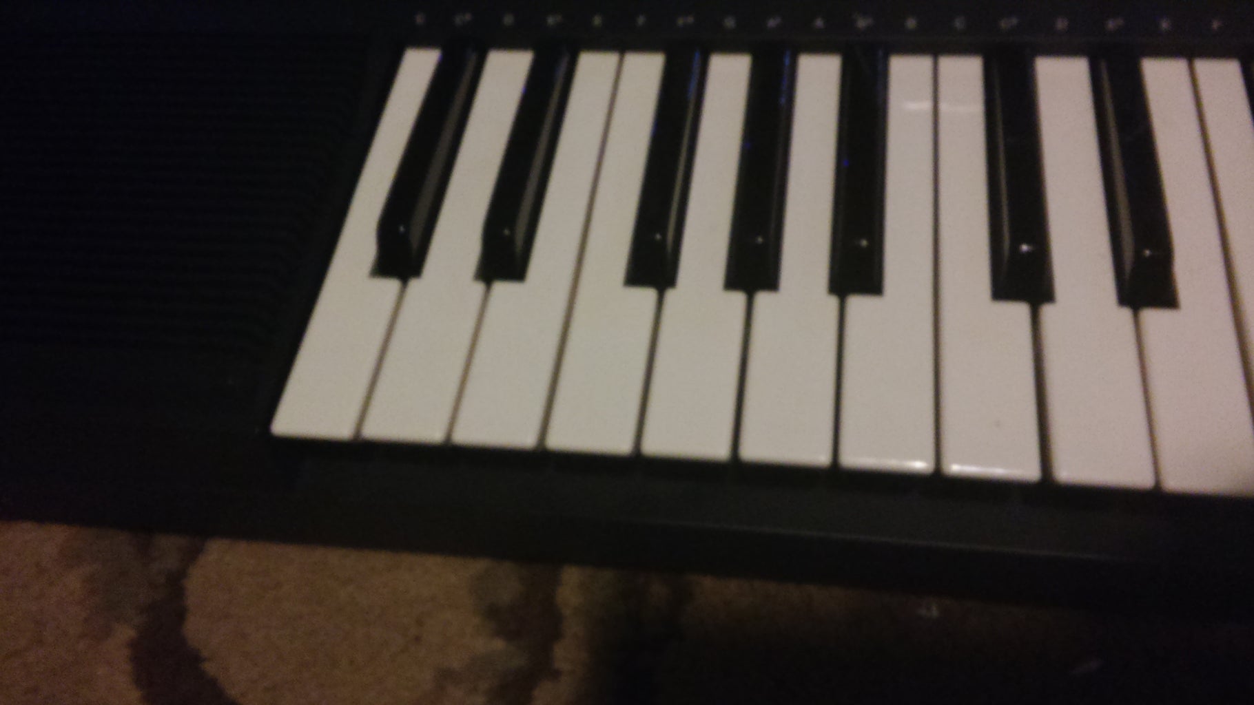 How to label a keyboard with 29 white keys