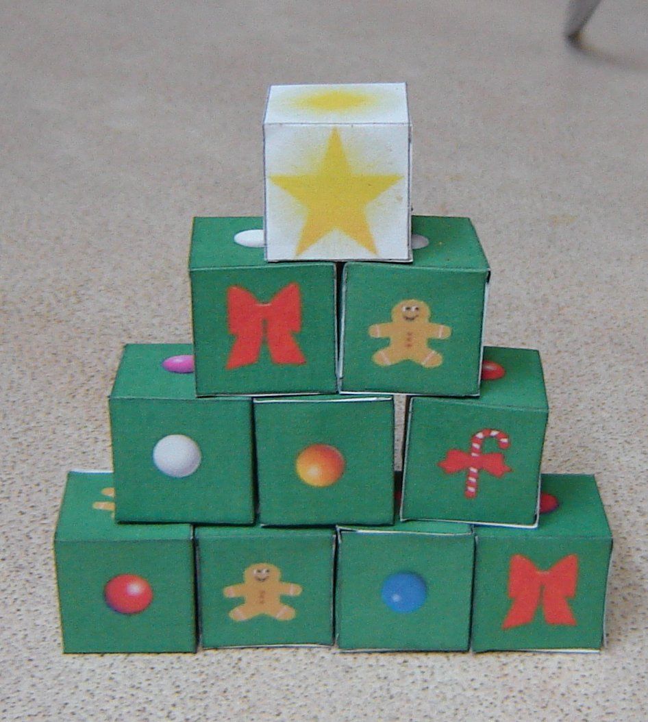 Mini Paper Cube Christmas Tree