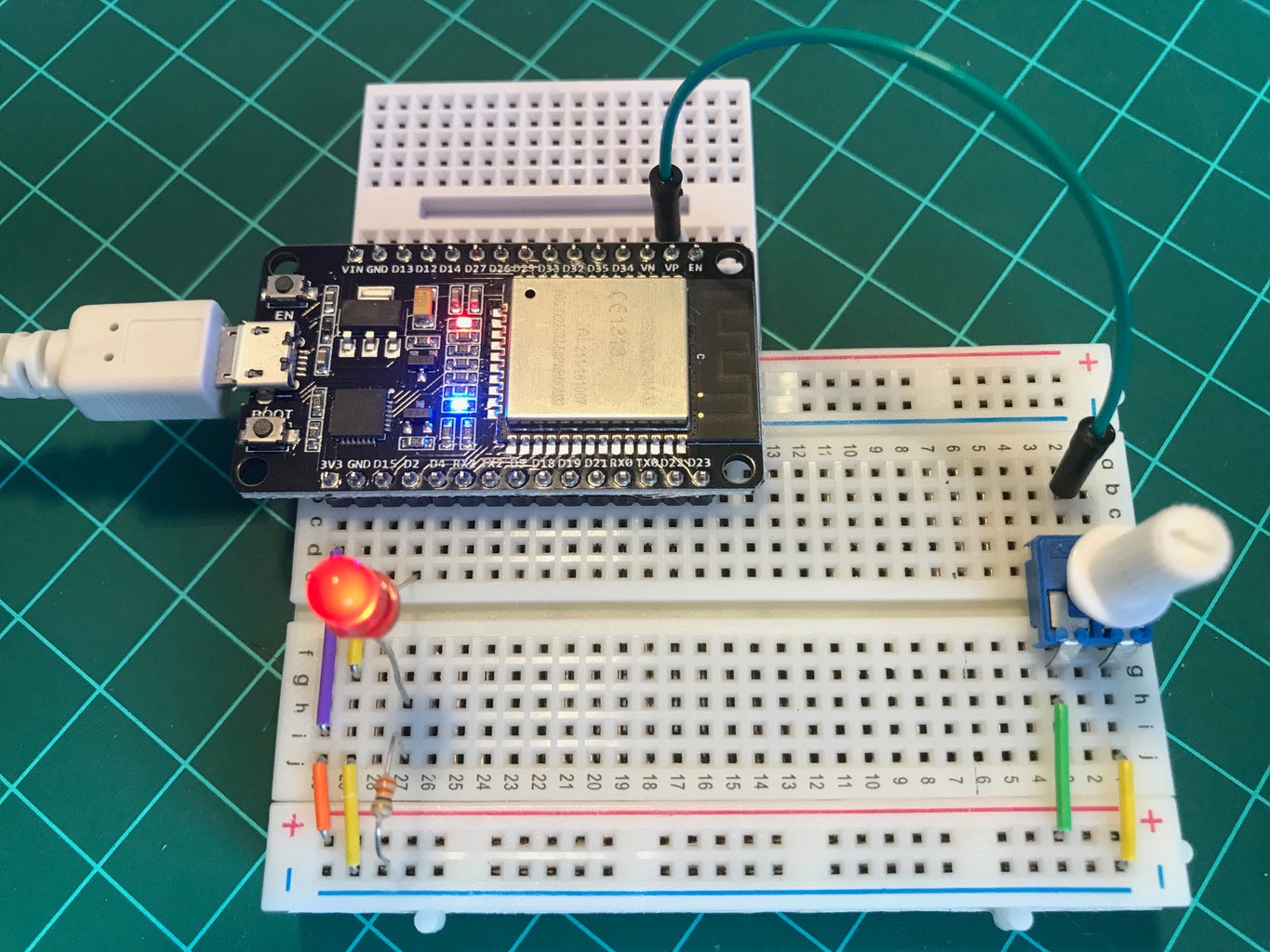 Dimming a LED: Analog Output Using PWM