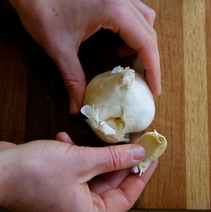 Garlic Separation How to Chop Garlic : 8 Steps (with Pictures) - Instructables