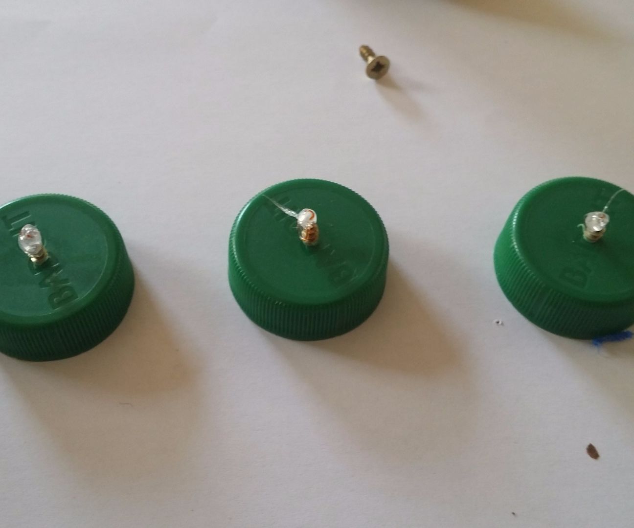 Cheap and Easy Painter's Pyramids/drying Stands