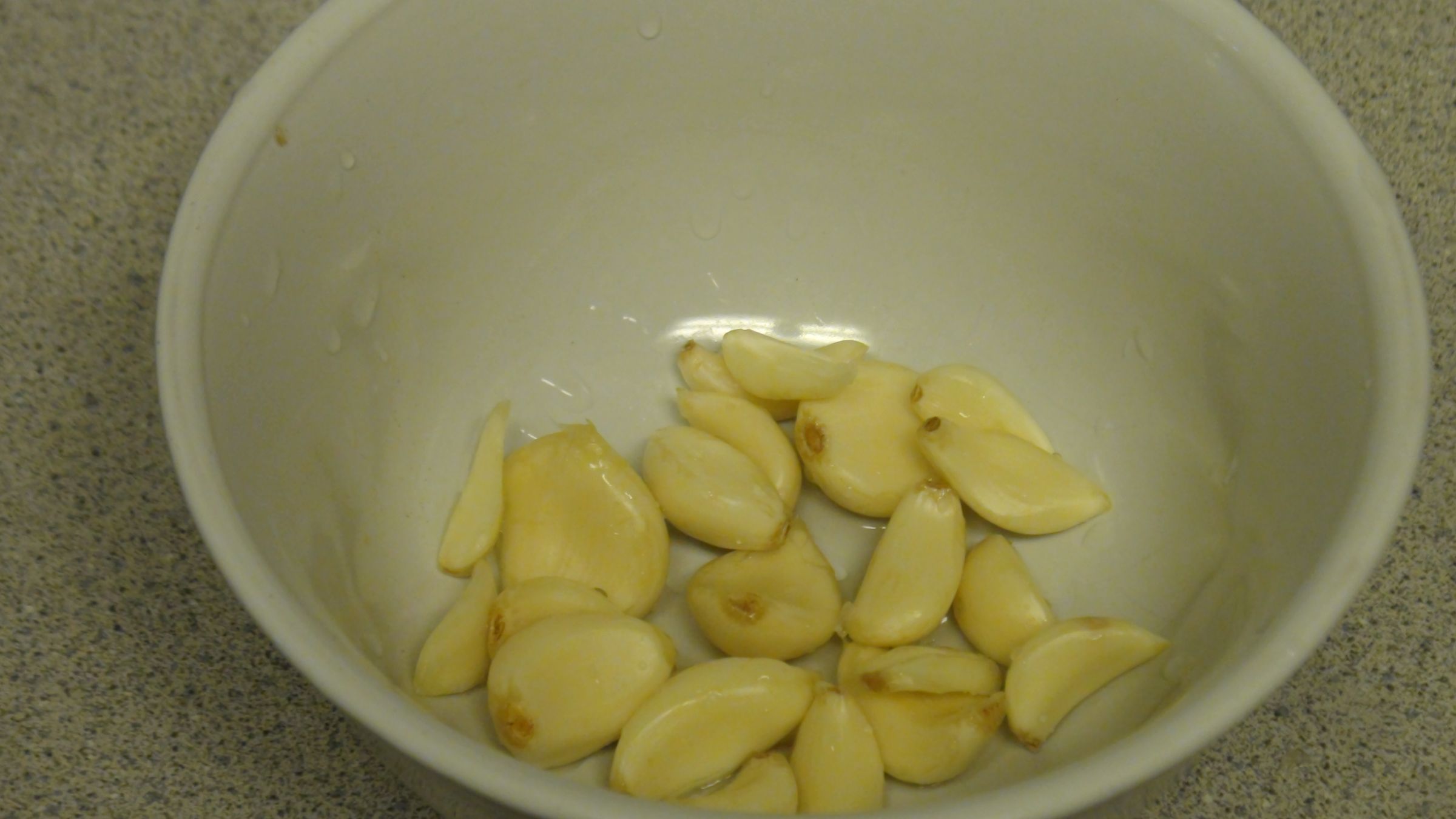 How to Peel Garlic Fast Instructables