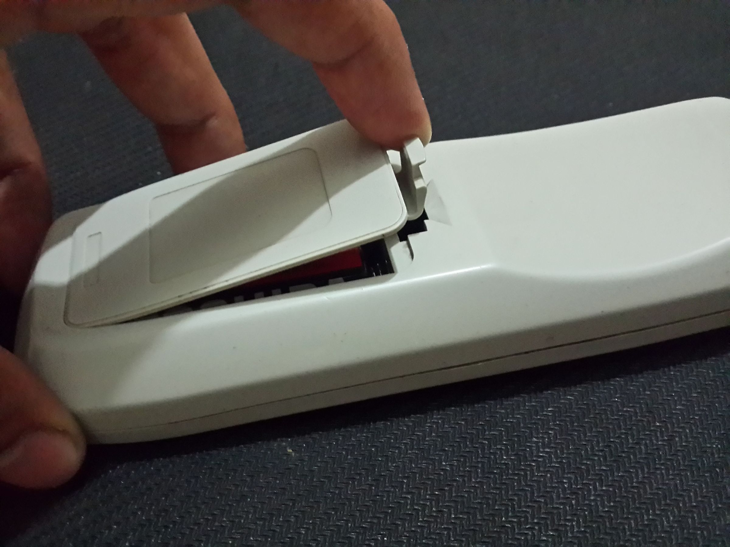 How to Repair a Remote Control 5 Steps Instructables