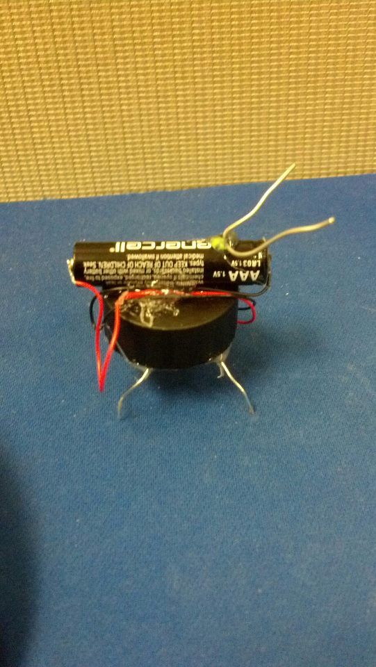 Jitters the Mini Spinning Buzzing Robot!