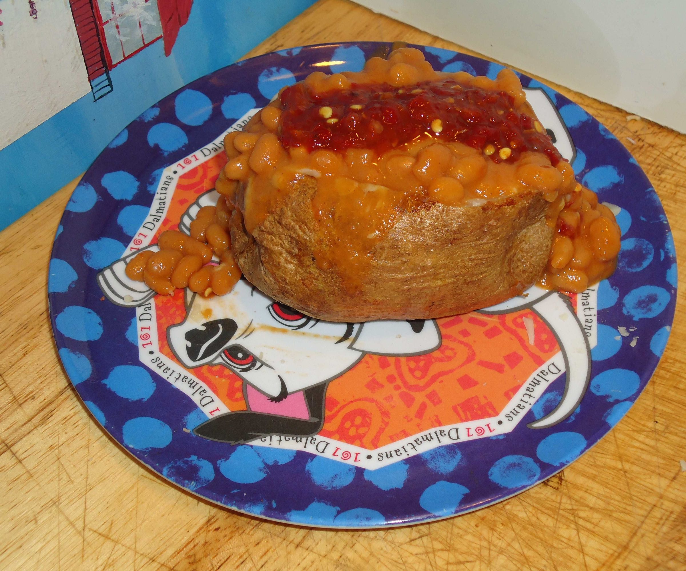 Cheesy Baked Potato With Cheesy Beans