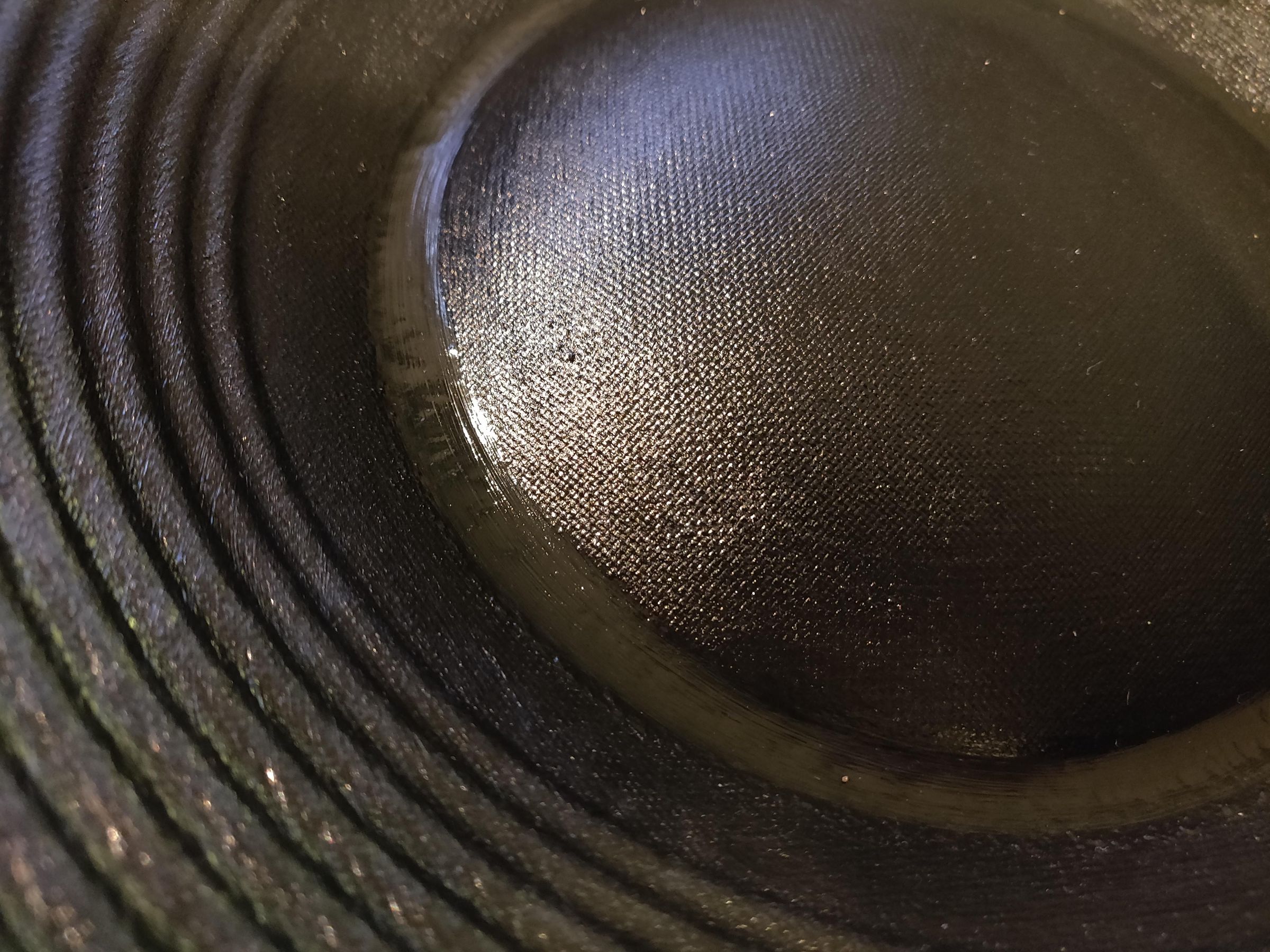 18'' Speaker ReconeRepair 4 Steps Instructables