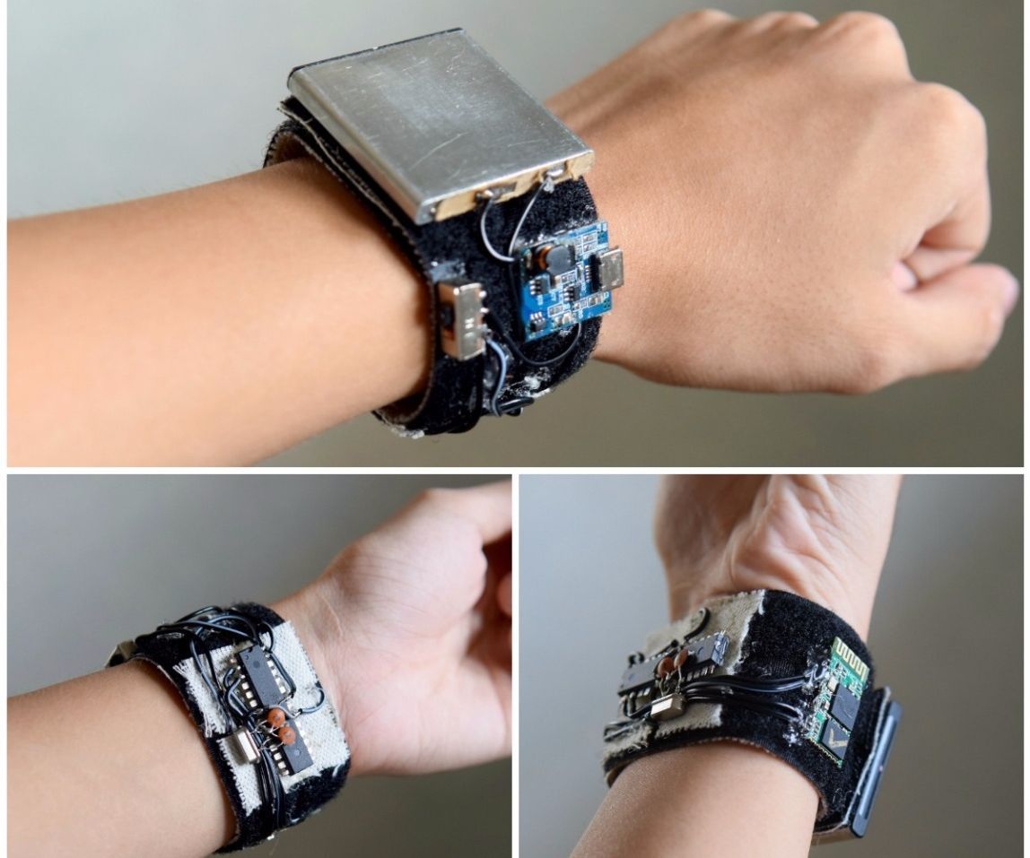 HealthBand: a Remotely Monitored Health Status Bracelet