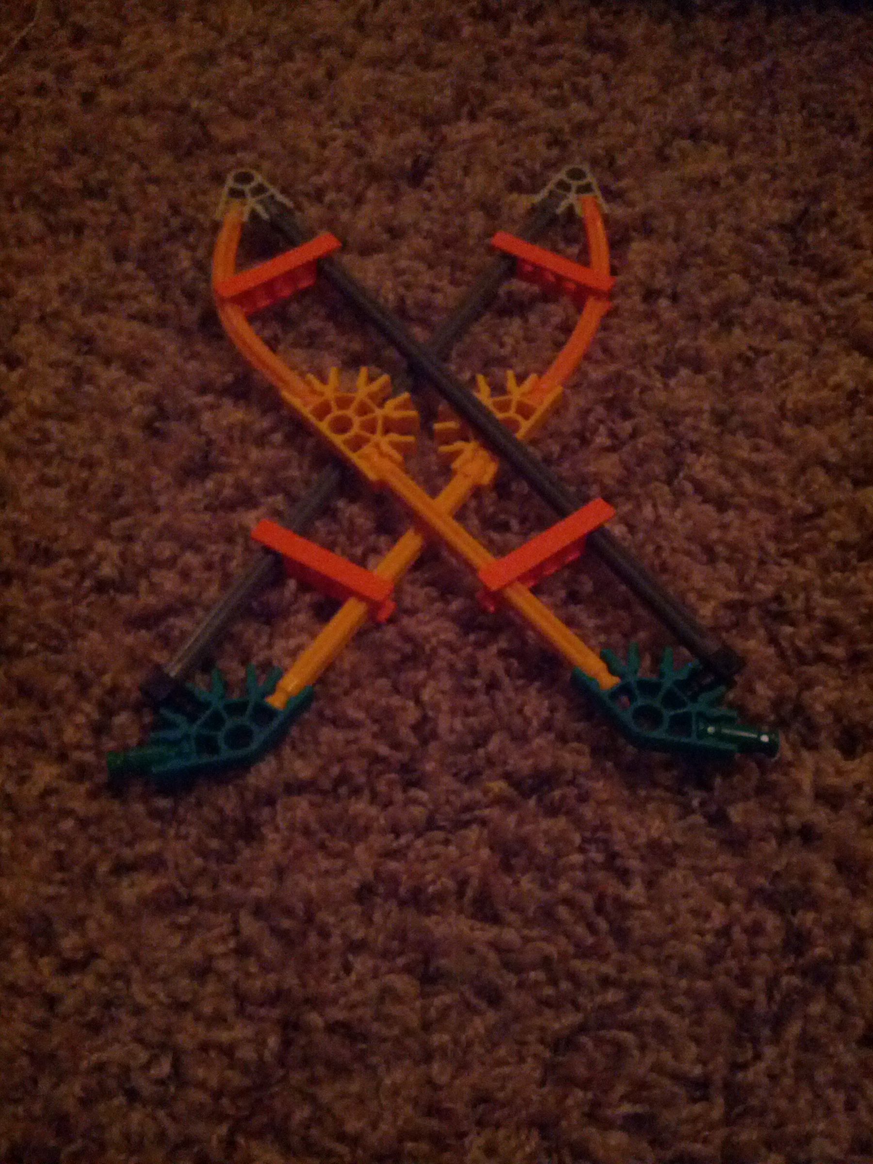 Simple Knex Throwing/tactical Knife!