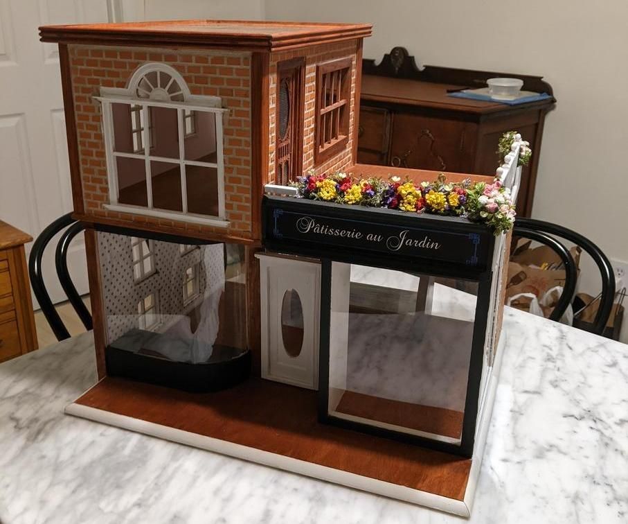 Pastry Shop Doll House