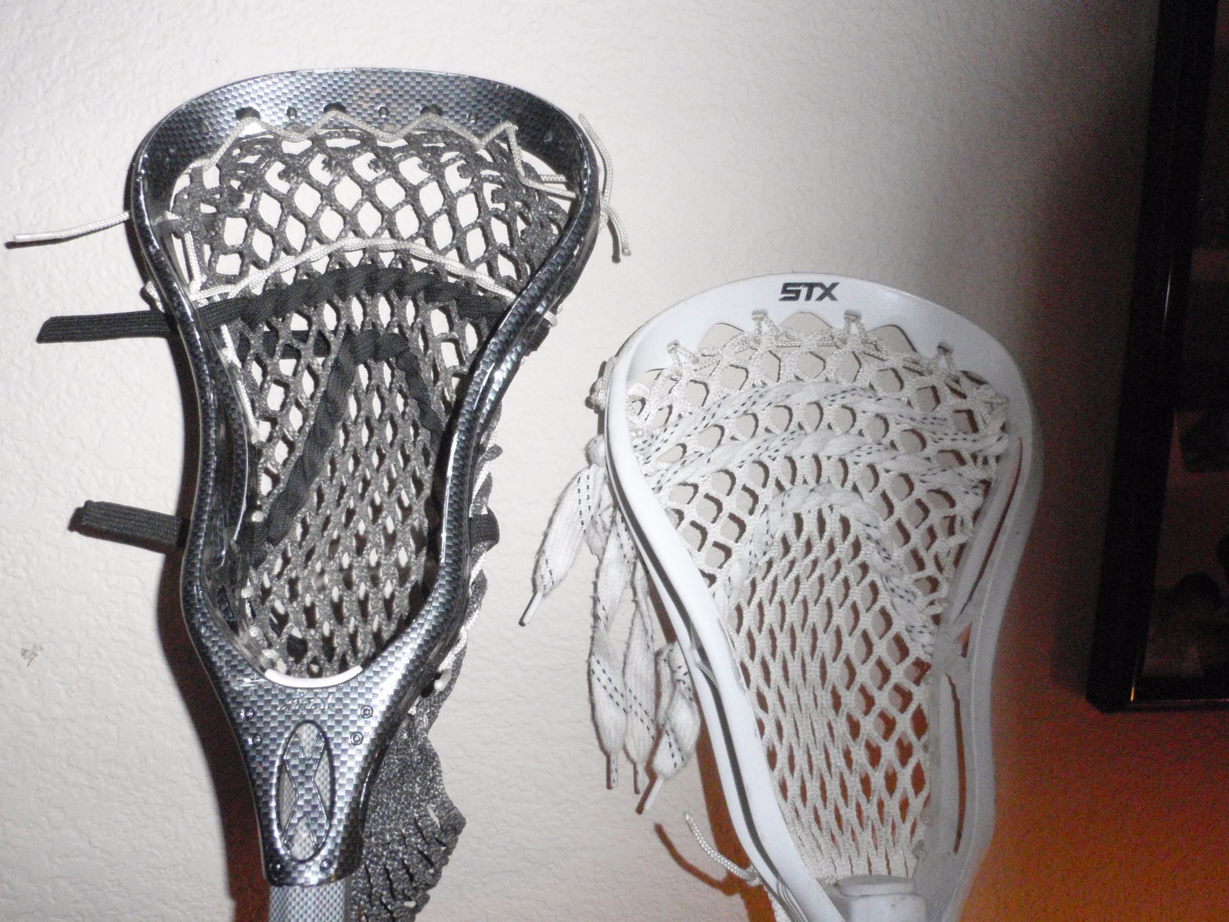 Replacing/Changing Lacrosse Stick Shooting Strings 8 Steps